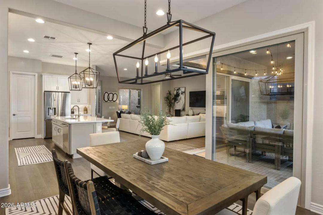 Real Estate Picture 23