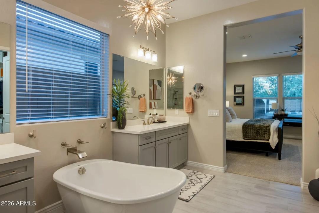 Real Estate Picture 30