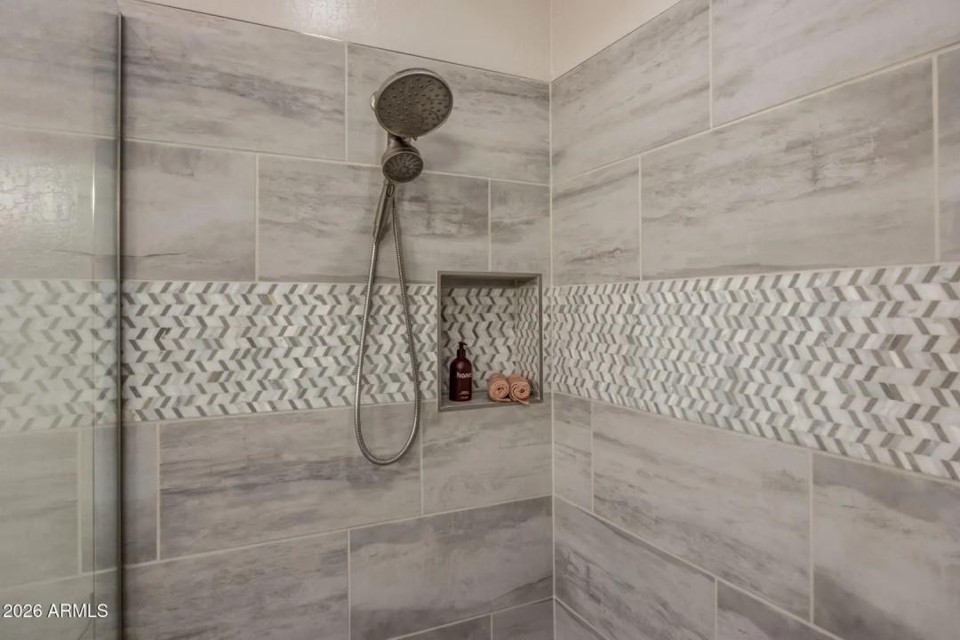 Real Estate Picture 31
