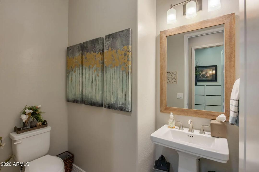 Real Estate Picture 35