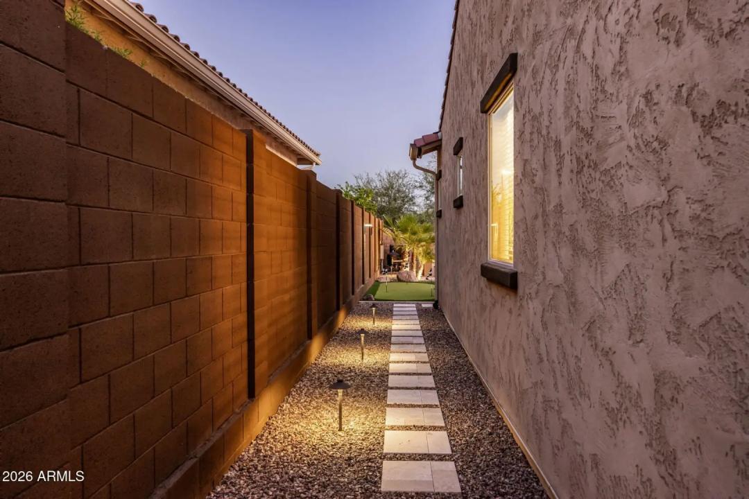 Real Estate Picture 45