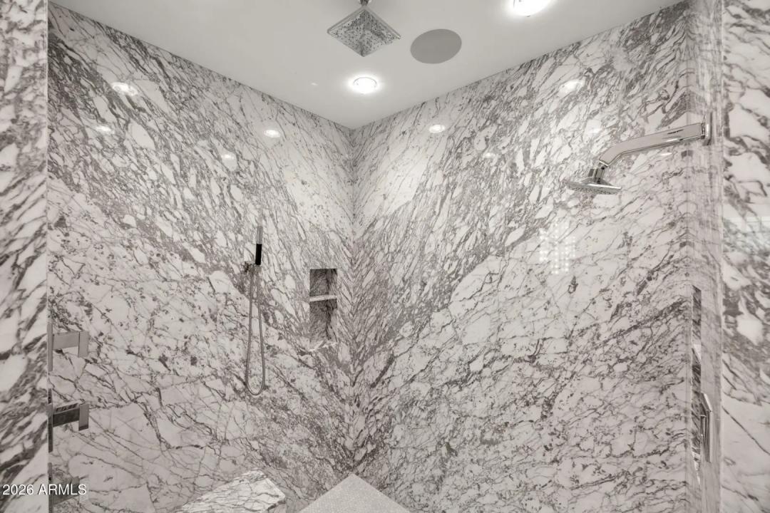 Real Estate Picture 30