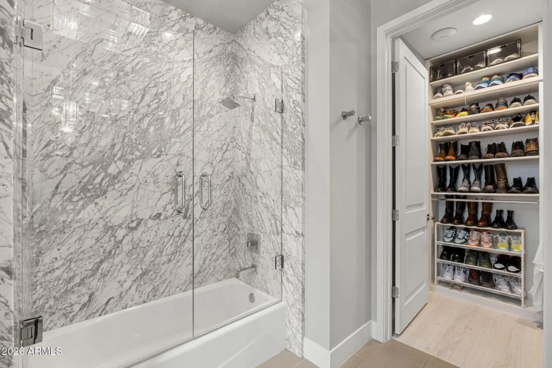 Real Estate Picture 37