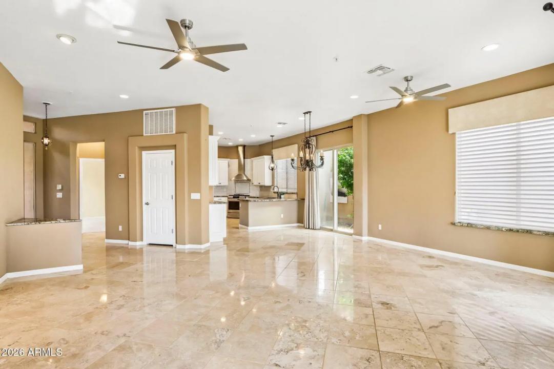 Real Estate Picture 7
