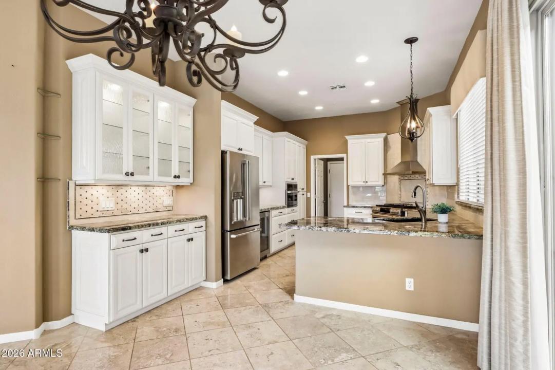 Real Estate Picture 10