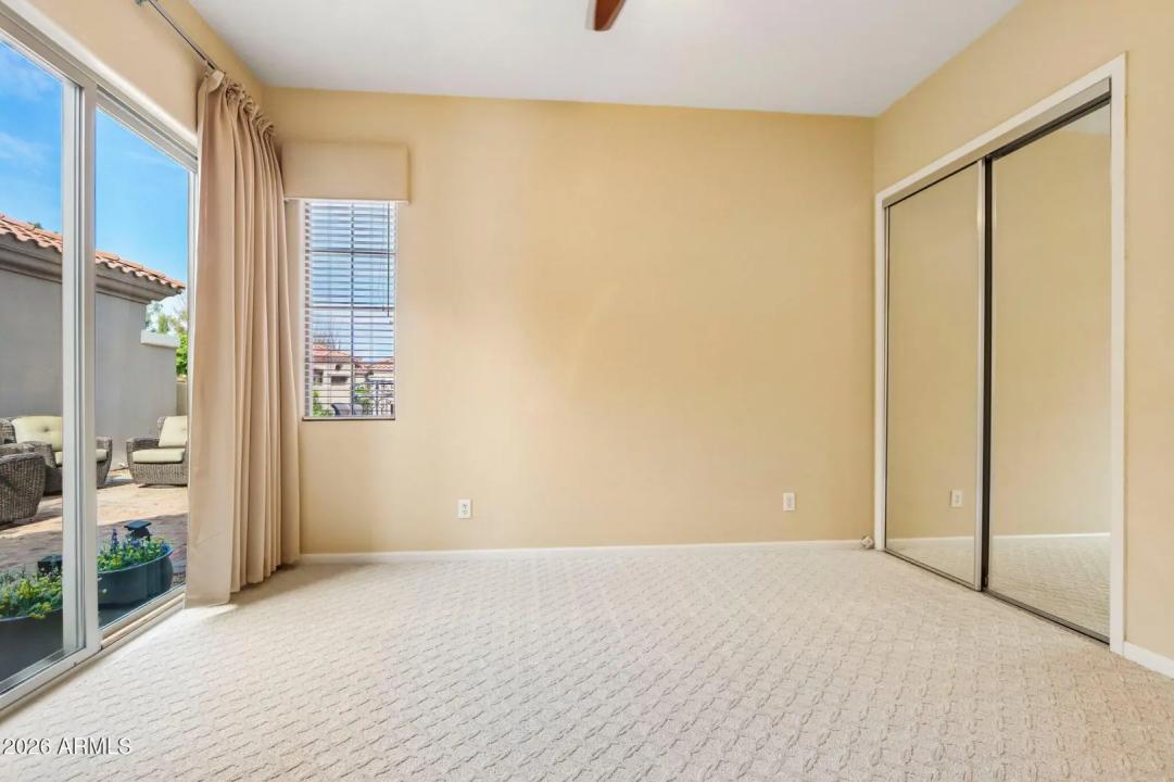 Real Estate Picture 16