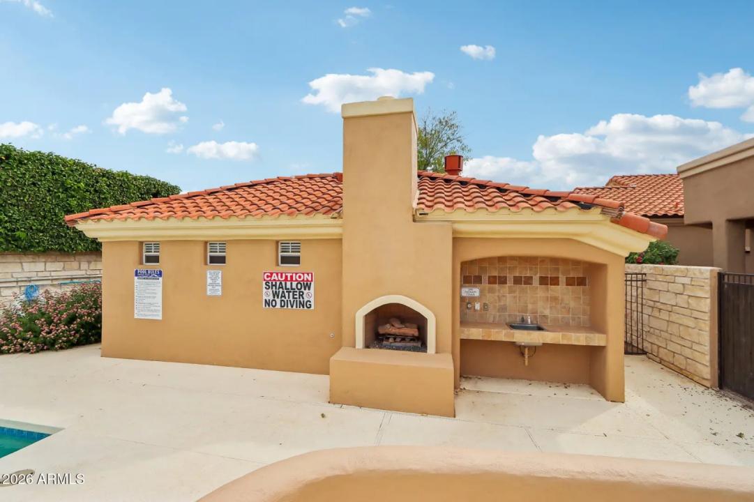 Real Estate Picture 37
