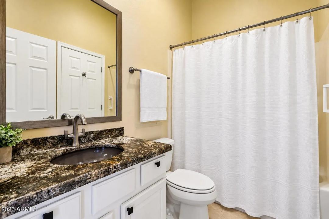 Real Estate Picture 18