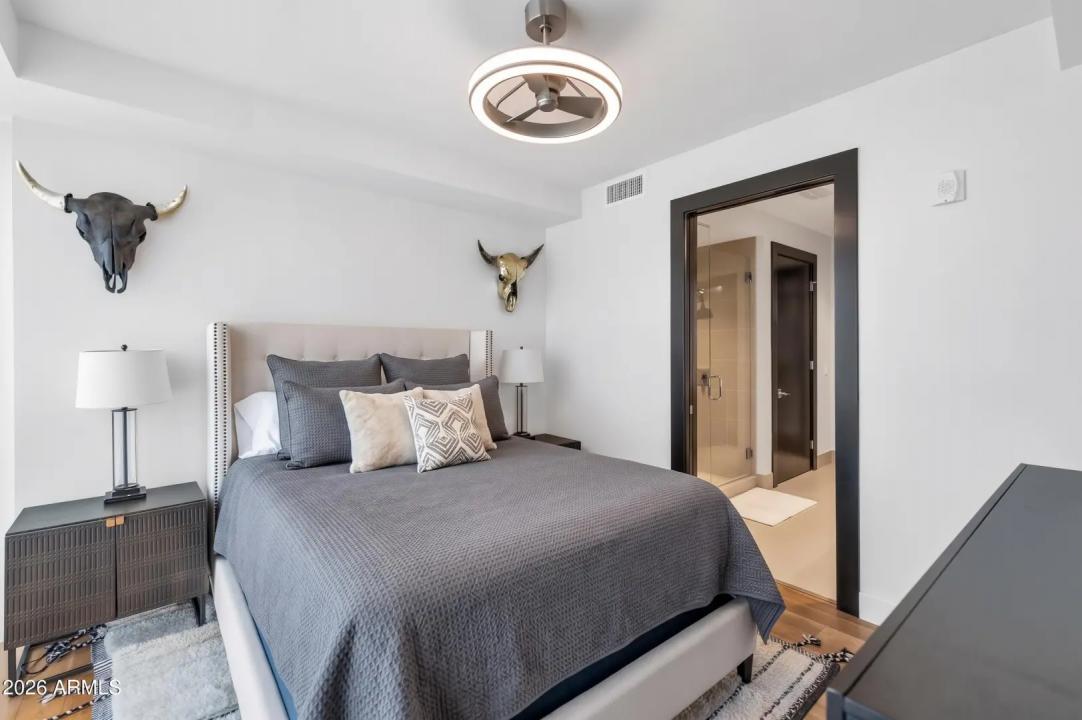 Real Estate Picture 13