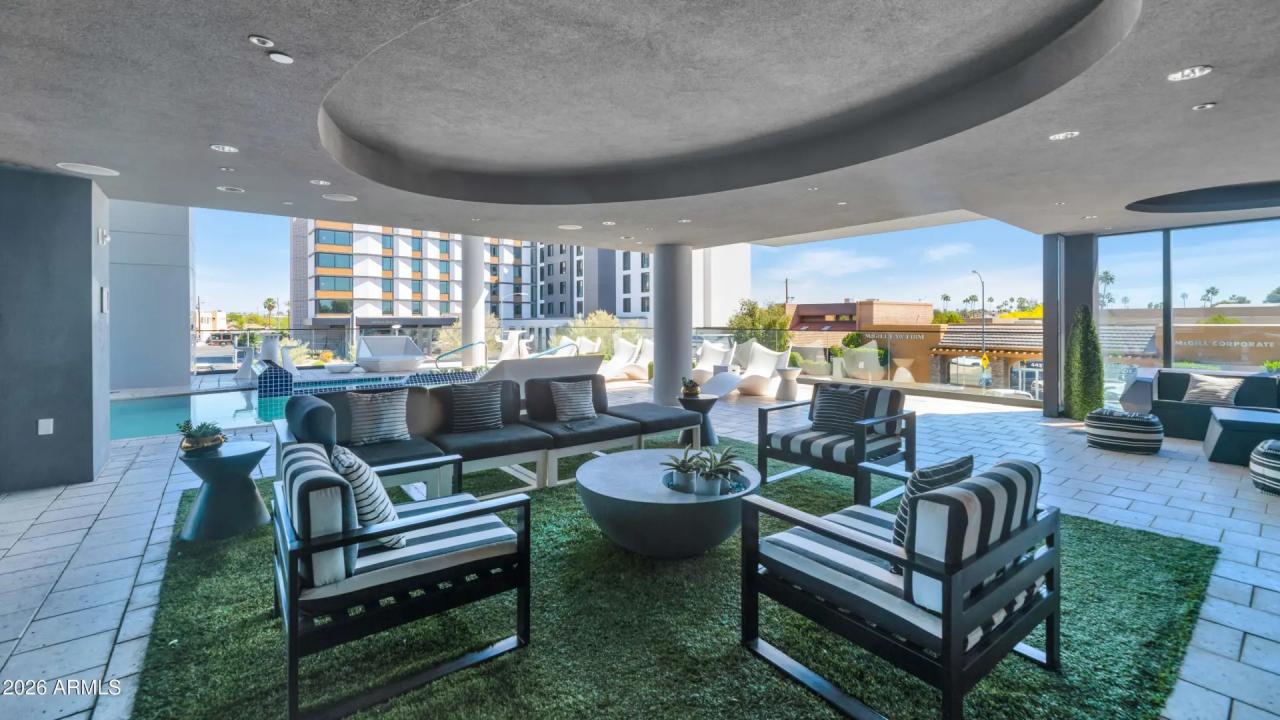 Real Estate Picture 28