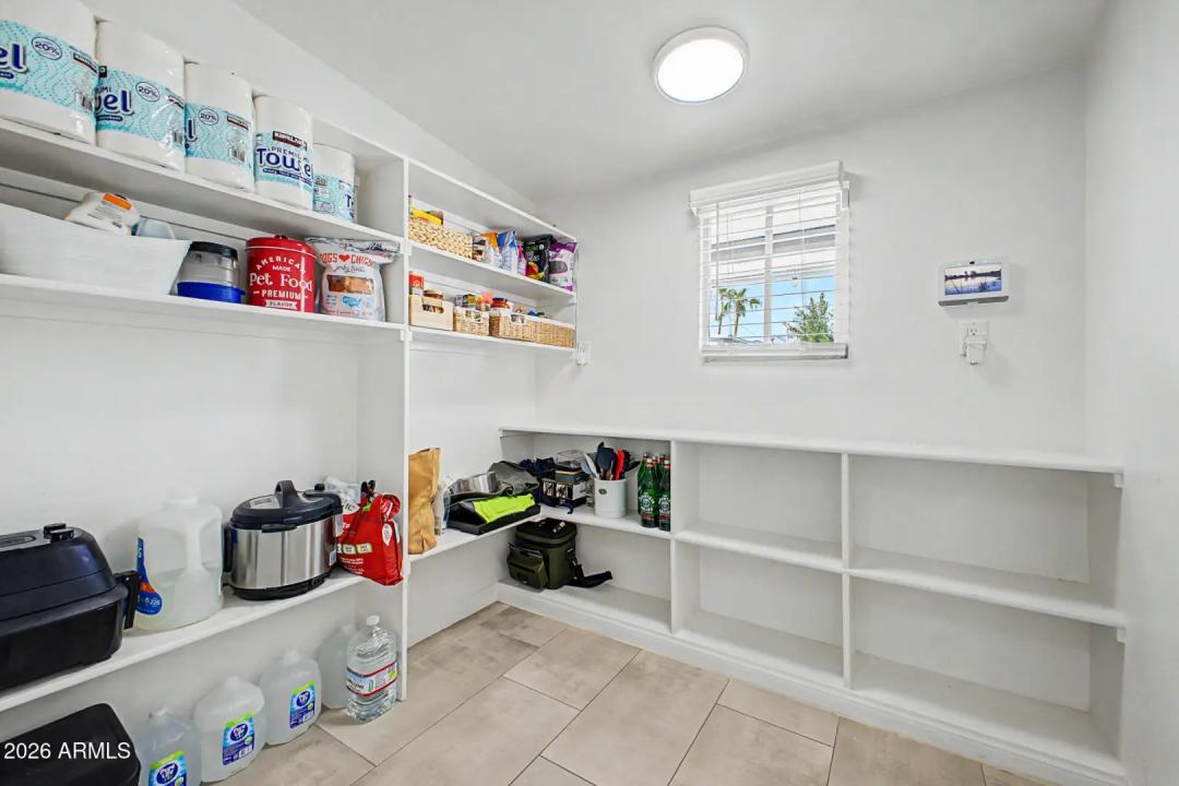 Real Estate Picture 15