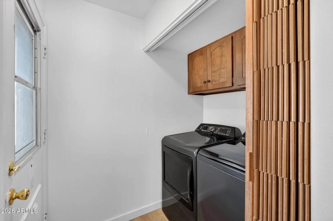 Real Estate Picture 9