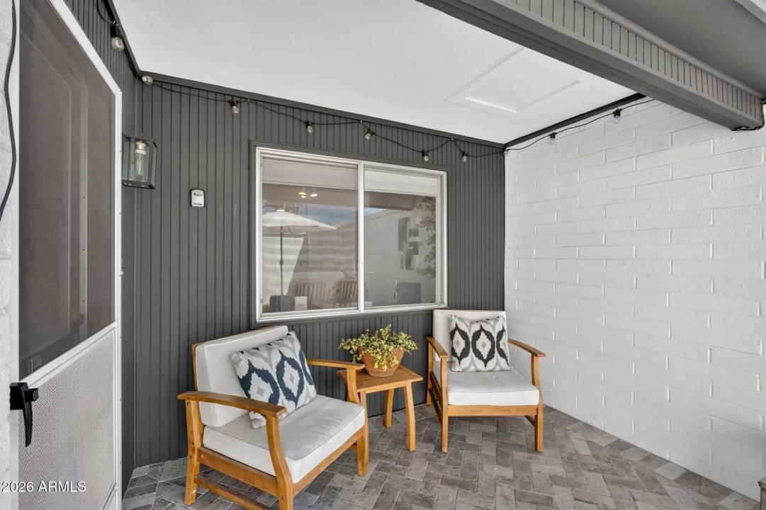 Real Estate Picture 17