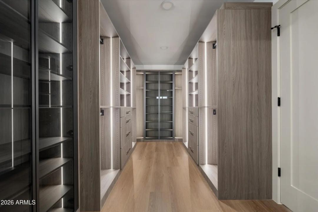 Real Estate Picture 15