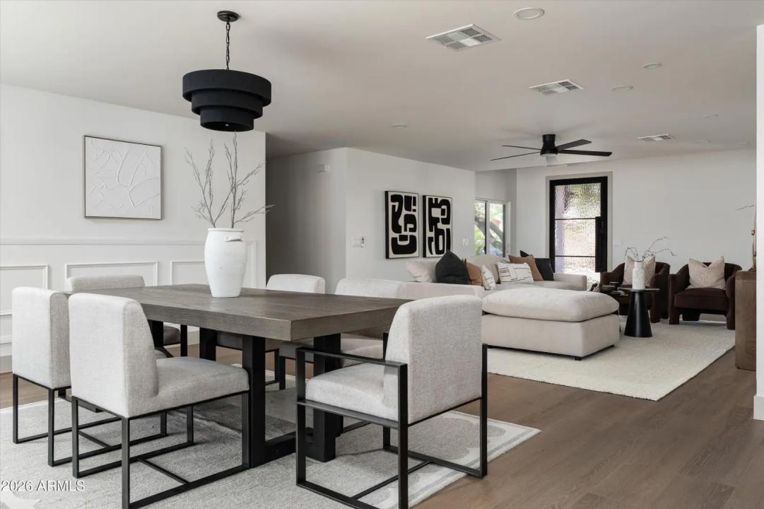Real Estate Picture 5