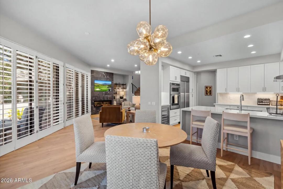 Real Estate Picture 6