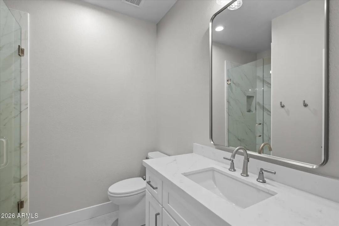 Real Estate Picture 18