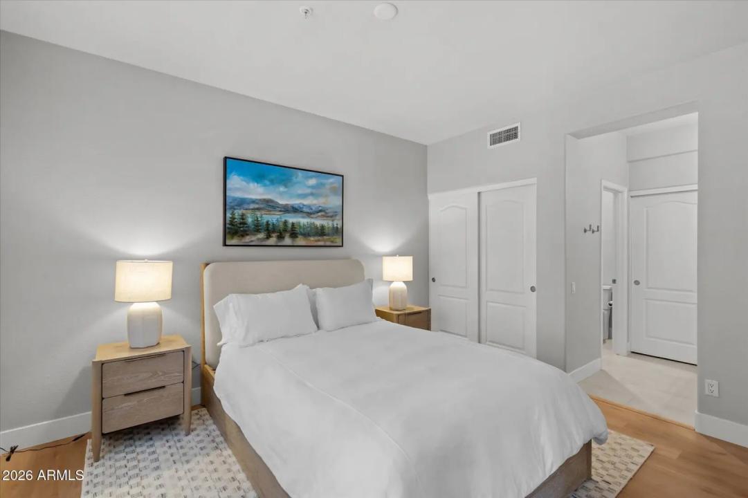 Real Estate Picture 21