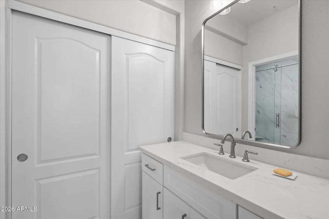 Real Estate Picture 24