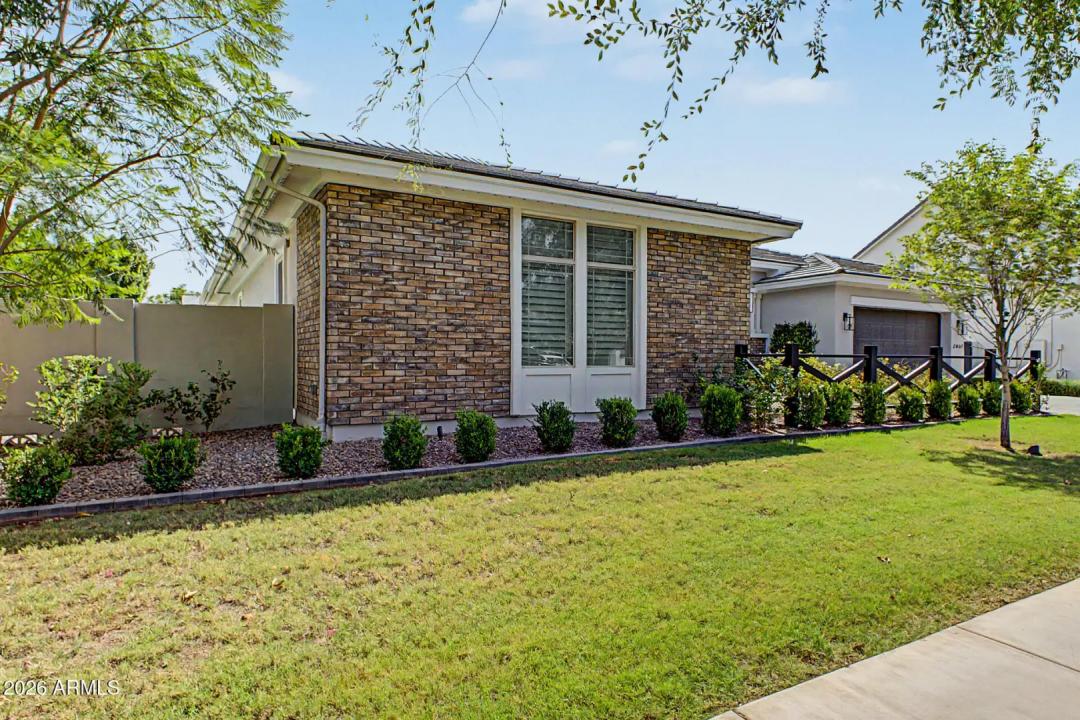 Real Estate Picture 2