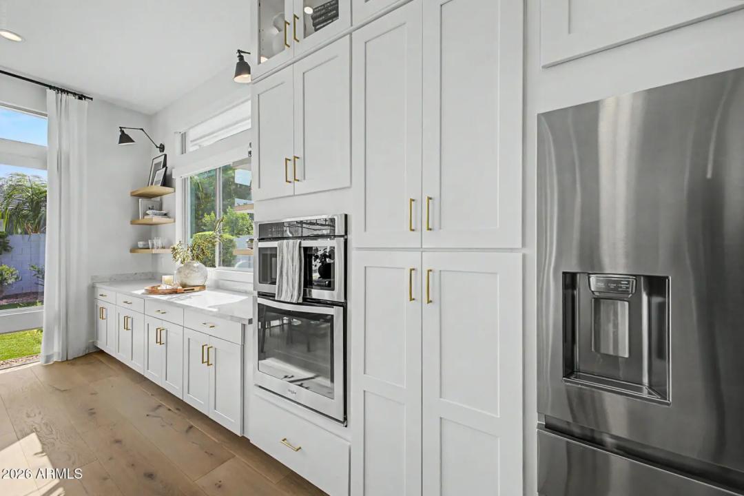 Real Estate Picture 20