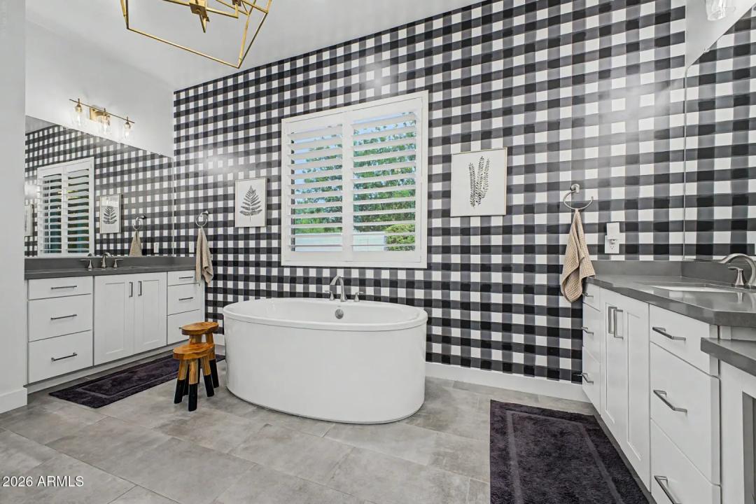Real Estate Picture 27