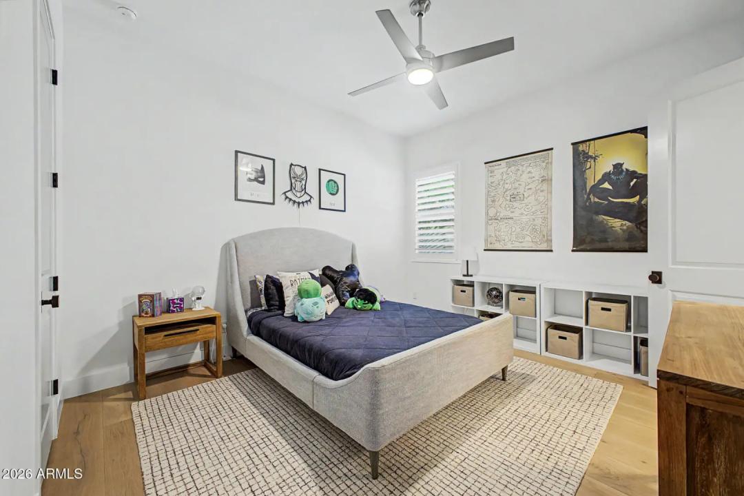 Real Estate Picture 30