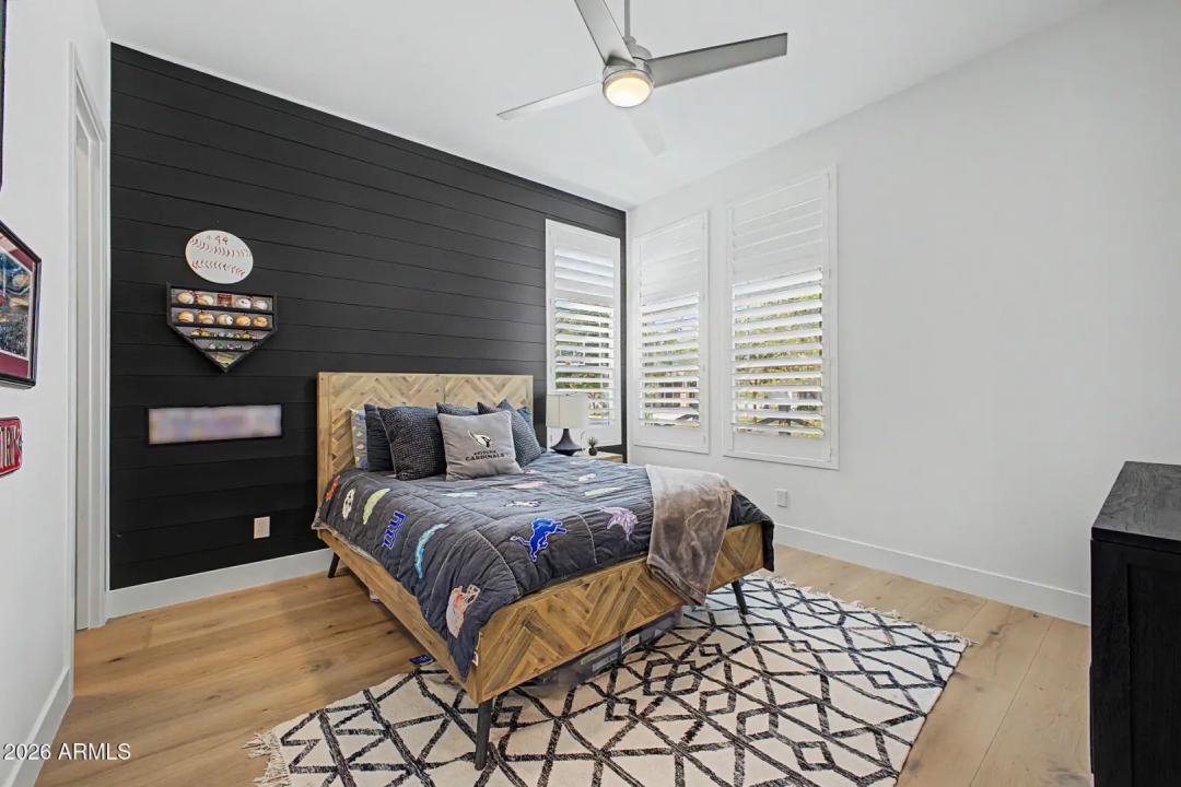 Real Estate Picture 34