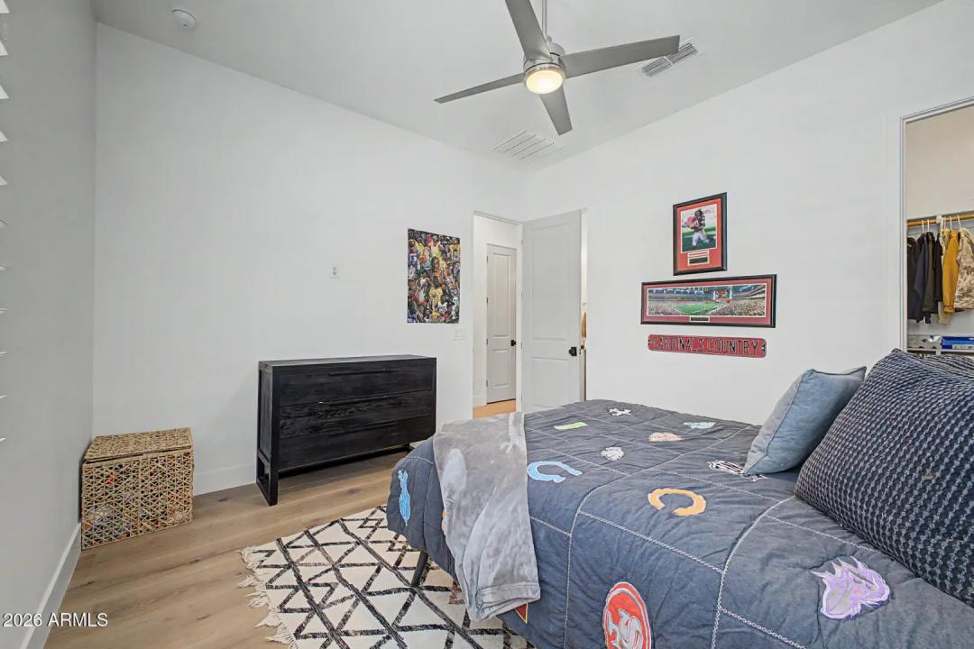 Real Estate Picture 35