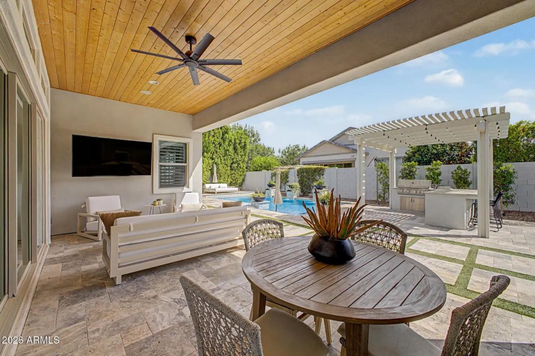Real Estate Picture 43