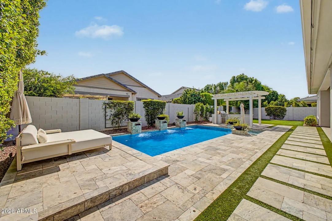 Real Estate Picture 48