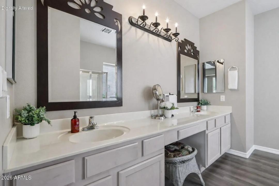 Real Estate Picture 23