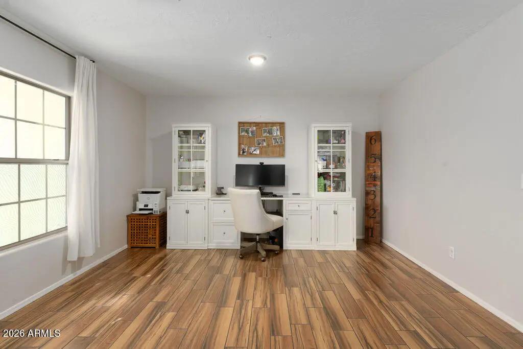 Real Estate Picture 14