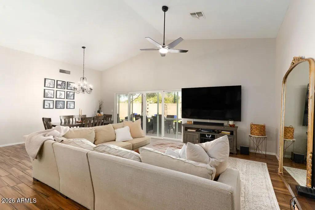 Real Estate Picture 13