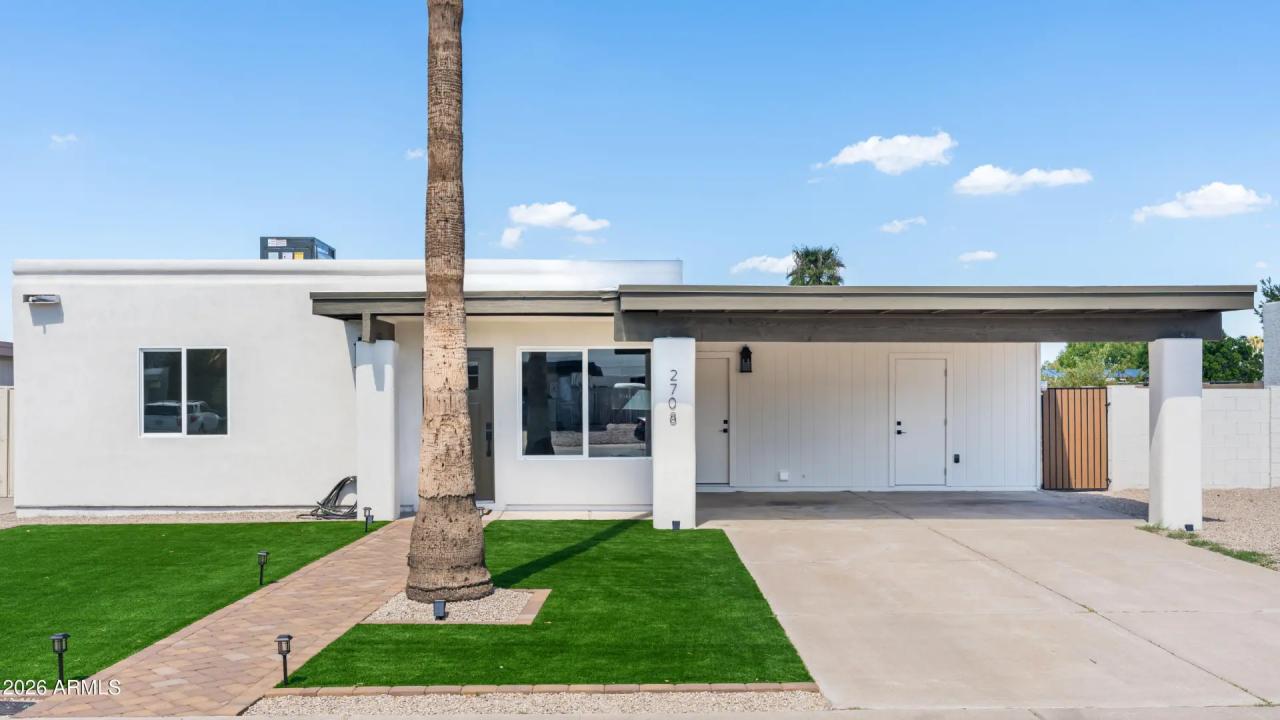 Real Estate Picture 3