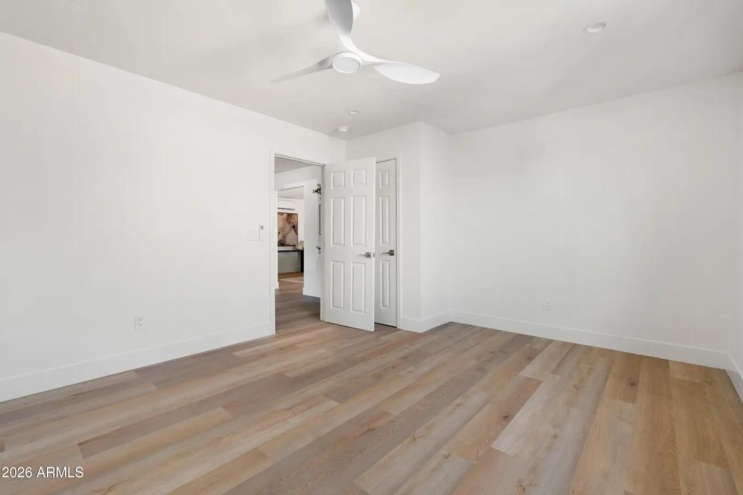 Real Estate Picture 25