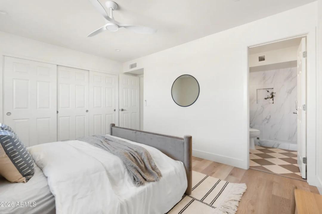 Real Estate Picture 18