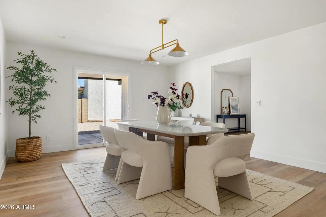 Real Estate Picture 13
