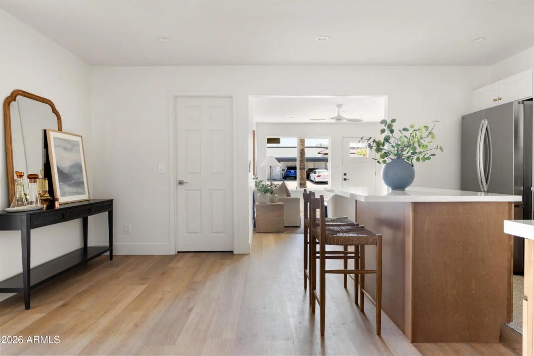 Real Estate Picture 26