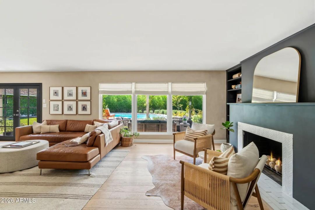 Real Estate Picture 10