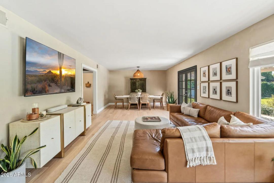 Real Estate Picture 9