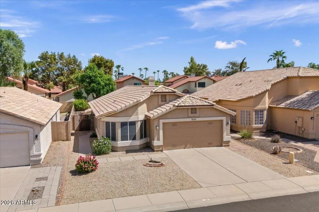 Real Estate Picture 39