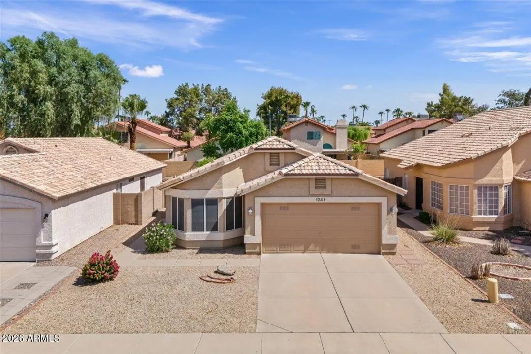 Real Estate Picture 40