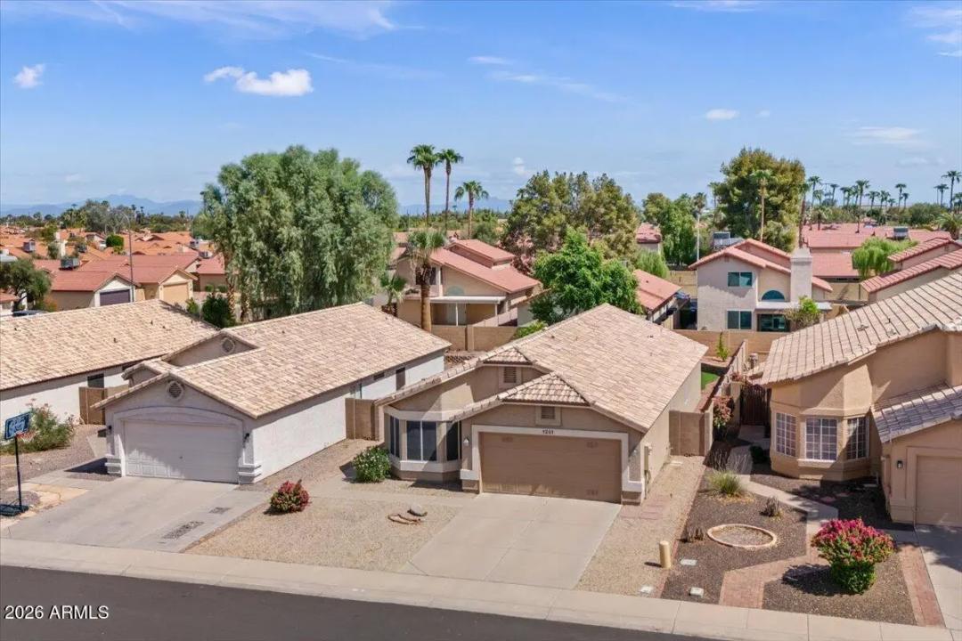 Real Estate Picture 42