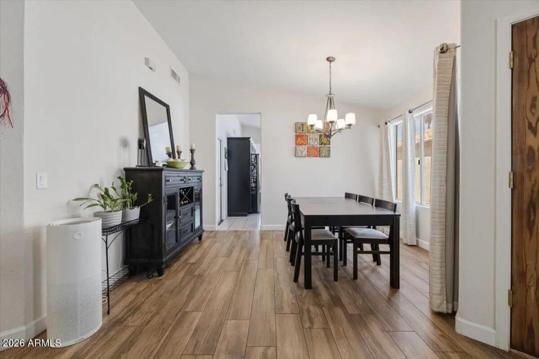 Real Estate Picture 6
