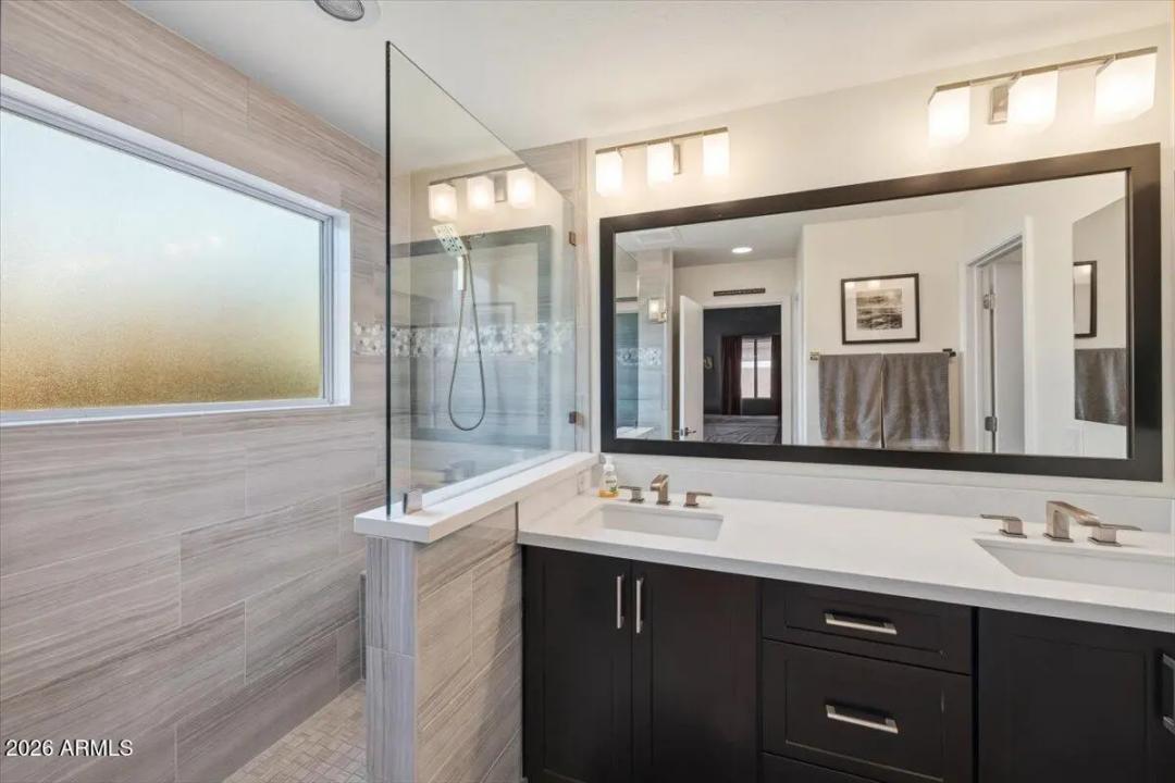 Real Estate Picture 21