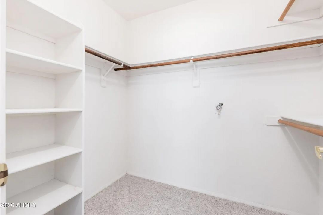 Real Estate Picture 25