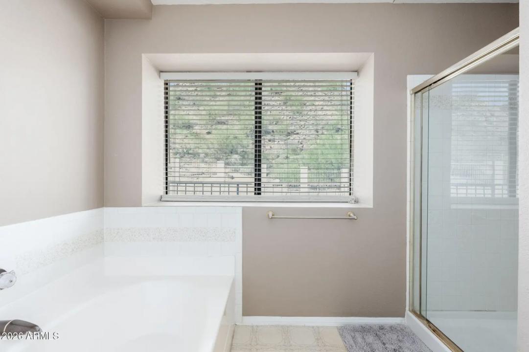Real Estate Picture 24