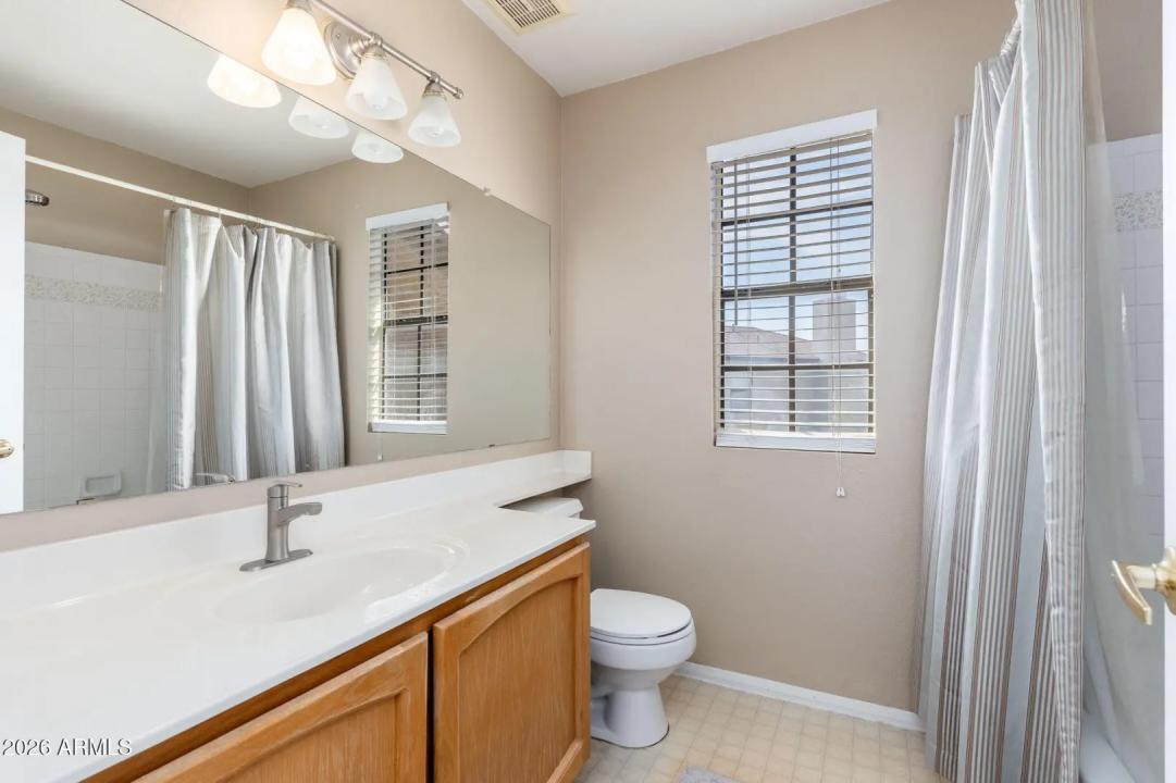 Real Estate Picture 30