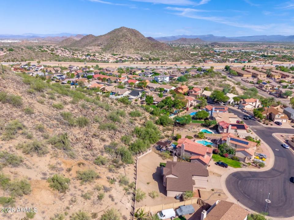 Real Estate Picture 42